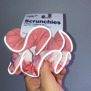Old Navy Active Reflective 2 pack Pink Scrunchies